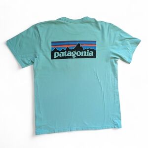 Patagonia Men's Pocket T-Shirt in Light Teal Size M Medium